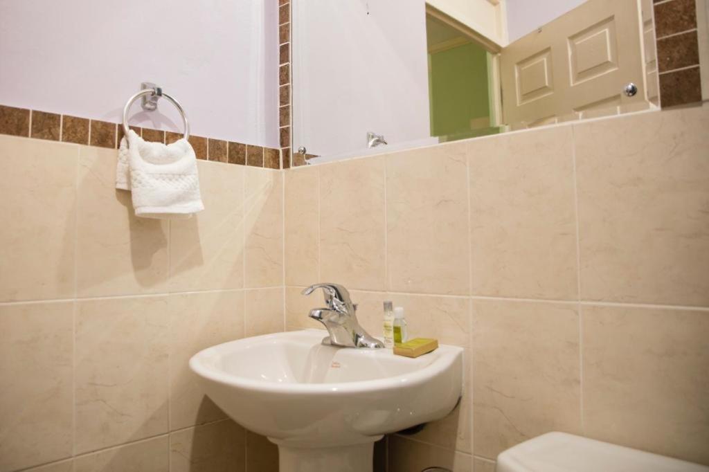 Apartment Kingstons Finest - Centrally Elegant